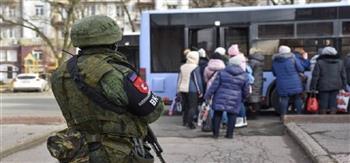 روسيا تستقبل أكثر من 20 ألف شخص من دونباس بأوكرانيا