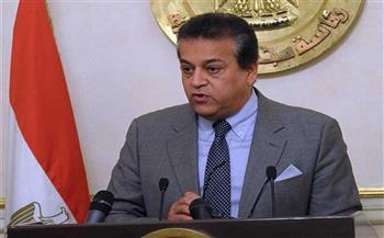 «عبدالغفار» يبحث مع السفير الصيني توطين صناعة اللقاحات في مصر