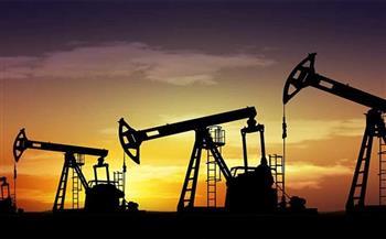 انخفاض أسعار النفط  عند تسوية التعاملات.. وبرنت يتراجع 5.7%