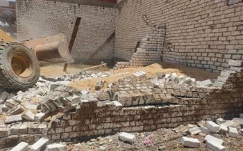 محافظة المنيا: الوحدات المحلية تتمكن من إزالة تعديات البناء على الأراضي الزراعية
