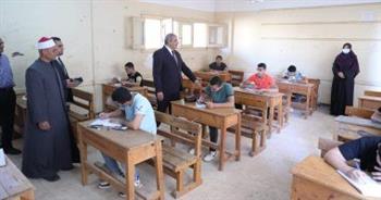 رئيس جامعة الأزهر يتفقد لجنة امتحانات الشهادة الثانوية بشبين الكوم