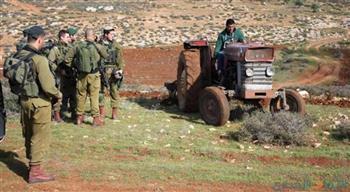 الاحتلال الاسرائيلي يمنع مواطنين من استصلاح أراضيهم جنوب نابلس