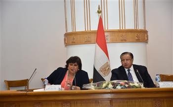 وزيرة الثقافة تعلن جوائز الدولة للمبدعين المصريين