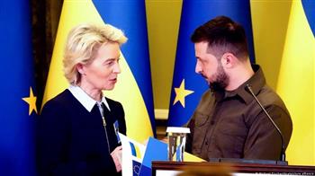 فون دير لاين: سنرافق أوكرانيا على طريق الانضمام إلى الاتحاد الأوروبي