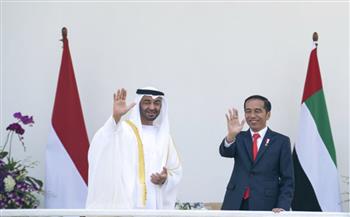 رئيس دولة الإمارات يلتقي بالرئيس الإندونيسي