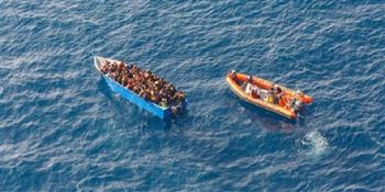 حرس السواحل التونسي ينقذ 84 مهاجرًا غير شرعي من الغرق