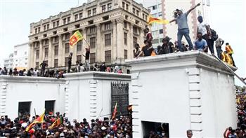 توقف بث التلفزيون الرسمي في سريلانكا بعد اقتحام مقره من قبل متظاهرين