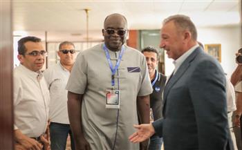 رئيس الاتحاد الأفريقي لكرة اليد يزور النادي الأهلي