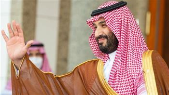 ولي العهد السعودي يستقبل ملك البحرين والممثل الخاص لسلطان عمان في مطار جدة