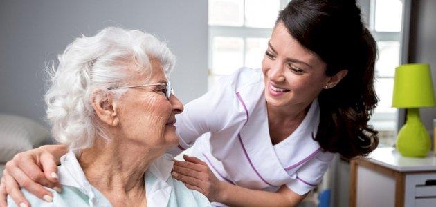 الصحة: فحص 405 ألف من كبار السن خلال 9 أشهر
