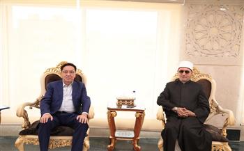 أمين البحوث الإسلامية يلتقي سفير كازخستان ويبحثان الاستفادة من جهود علماء الأزهر