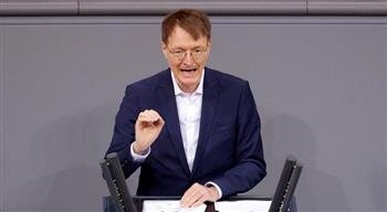 وزير الصحة الألماني يحذر من موجة جديدة "كارثية" لكورونا في بلاده