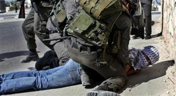 قوات الاحتلال الإسرائيلي تعتقل شابا فلسطينيا من نابلس على طريق أريحا