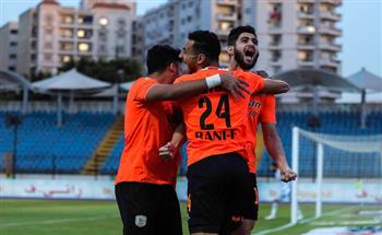 انطلاق مباراة إنبي وفاركو في الدوري المصري