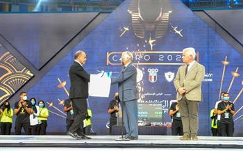 مصر تسلم إيطاليا راية تنظيم بطولة العالم للسلاح 2023  