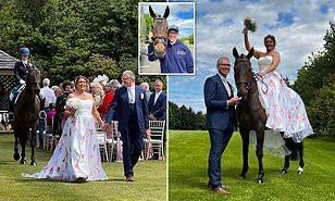 ليبدو الحفل كأفلام ديزني.. عريس يفاجئ عروسته بحصان في زفافهما (صور)