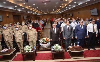 محافظ بورسعيد يشكر قائد قوات الدفاع الشعبي والعسكري على التعاون مع الأجهزة التنفيذية