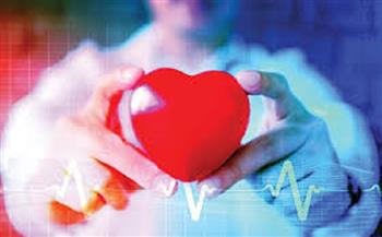 صعوبة في التنفس .. طبيب نفسي يوضح مخاطر الإصابة بـ متلازمة القلب السعيد