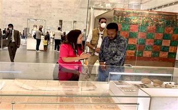 نجل الرئيس الصومالي يزور المتحف القومي للحضارة المصرية بالفسطاط