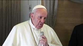 بابا الفاتيكان يبدأ فعاليات زيارة "الاعتذار الرسمي" إلى كندا