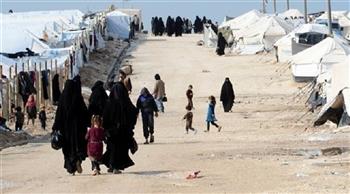 طاجيكستان تتسلم 146 شخصاً من عائلات (داعش) المحتجزين في مخيم الهول السوري
