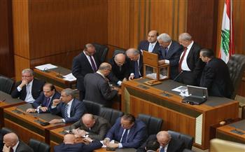مجلس النواب اللبناني ينتخب أعضاء مجلس محاكمة الوزراء وسط مطالبات بمثولهم أمام القضاء العادي