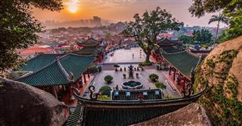 انتعاش السياحة في موقع للتراث العالمي لليونسكو في شرقي الصين