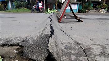 السلطات الفلبينية تحذر من انهيارات أرضية وهزات ارتدادية محتملة