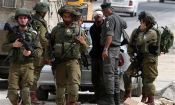 الاحتلال الاسرائيلى يعتقل 14 فلسطينيا فى الضفة الغربية