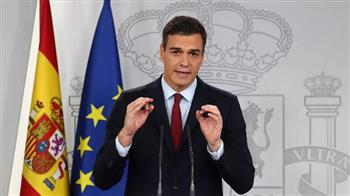 رئيس الوزراء الإسباني يدعو إلى التخلي عن ربطات العنق لتوفير الطاقة