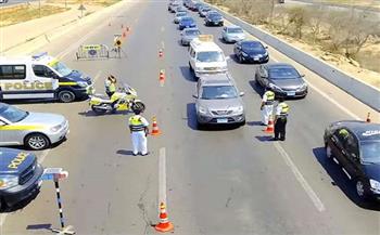 ضبط 2050 مخالفة مرورية على الطريق الساحلي الدولي وميادين كفر الشيخ