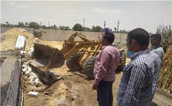 حملات لإزالة البناء العشوائي والتعديات على أملاك الدولة في محافظة المنيا