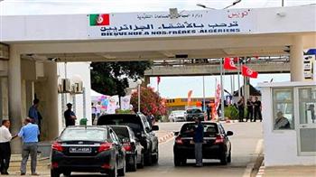 الرئيس الجزائرى يعلن فتح الحدود البرية مع تونس أمام المسافرين
