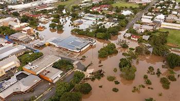 آلاف الاستراليين يفرون من بيوتهم بسبب الفيضانات