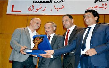 في احتفالية نقابة الصحفيين.. أبناء دار الهلال يحصدون الجوائز والتكريمات