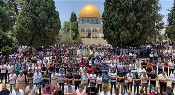 50 ألف فلسطيني يؤدون جمعة يوم عرفة بالأقصى المبارك