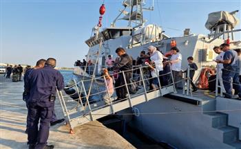 اليونان: فقدان 50 شخصا إثر غرق مركب مهاجرين في بحر إيجه