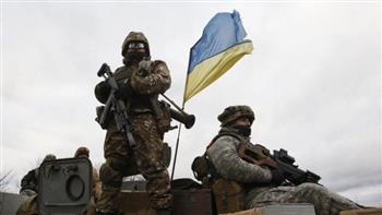 كاتب أمريكي: حرب أوكرانيا تدخل مرحلة دقيقة بعد قصف القاعدة الجوية الروسية في القرم