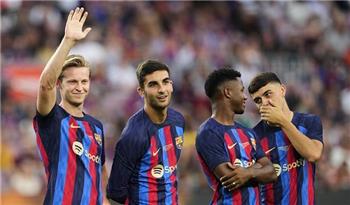 تشافي يعلن قائمة برشلونة لمواجهة رايو فاليكانو في الدوري الإسباني