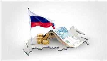 "بوليتيكو": انكماش الاقتصاد الروسي دليل على فاعلية العقوبات الغربية