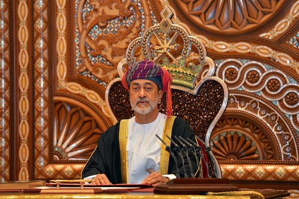 سلطان عمان يبعث برقية تعزية للرئيس السيسي في ضحايا كنيسة أبو سيفين