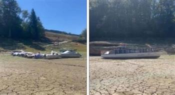 تبخرت مياهها بسبب الجفاف.. اختفاء بحيرة شهيرة في فرنسا (فيديو)