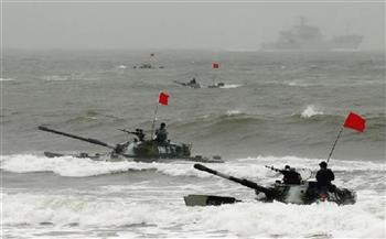الجيش الصيني يرسل 5 سفن و17 طائرة إلى سواحل تايوان