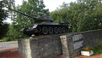 إستونيا تزيل نصباً تذكارياً يعود للحقبة السوفيتية وموسكو تستنكر الخطوة