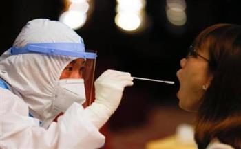 الصين تسجل 566 إصابة مؤكدة جديدة بفيروس كورونا
