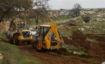 الاحتلال يقتلع 166 شتلة نخيل وحمضيات ويدمر خط مياه شمال أريحا