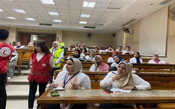 وحدة التضامن بجامعة القاهرة تنفذ معسكر قادة التطوع (صور)
