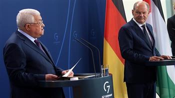 ألمانيا تستدعي الممثل الفلسطيني لديها احتجاجا على تصريحات عباس