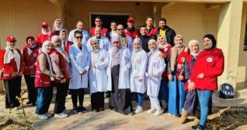 الهلال الأحمر المصري: تنفيذ قافلة طبية لليوم الثالث بشمال سيناء