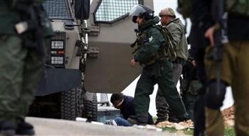 الاحتلال الإسرائيلي يعتقل ثلاثة مواطنين من الخليل